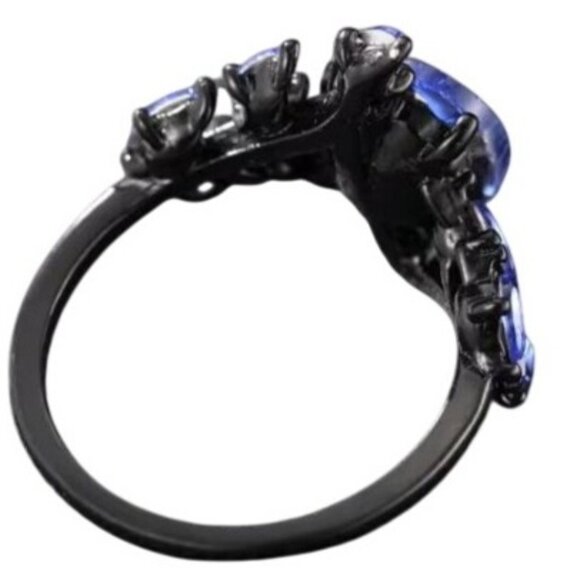 Pear Cut Blue Sapphire & accent stones bridal wedding engagement ring in Rhodium - Picture 5 of 5